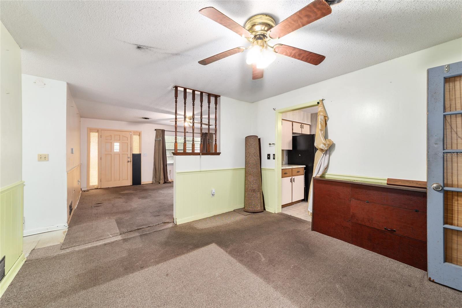 Image 43 of 67 For 1741 42nd Place