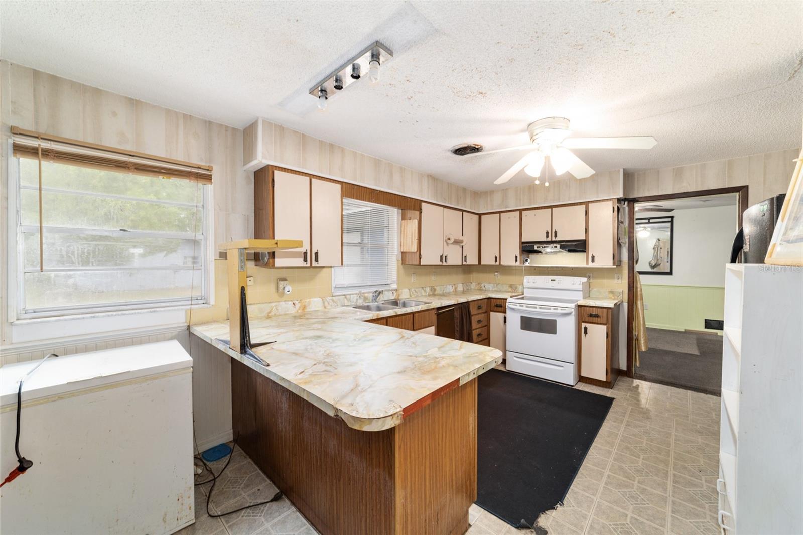 Image 56 of 67 For 1741 42nd Place