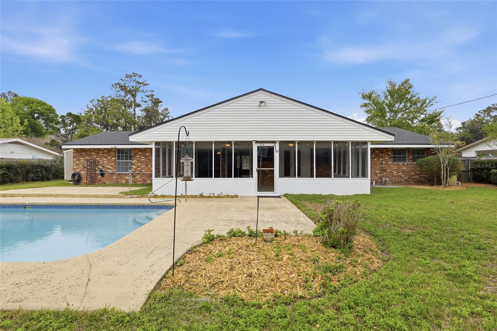 Image 32 of 46 For 3311 27th Avenue