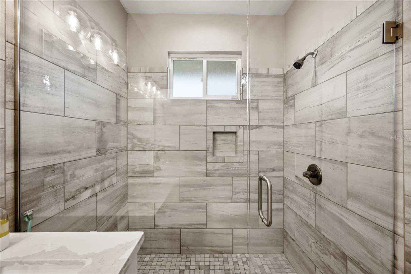 Image 28 of 44 For 11983 15th Road