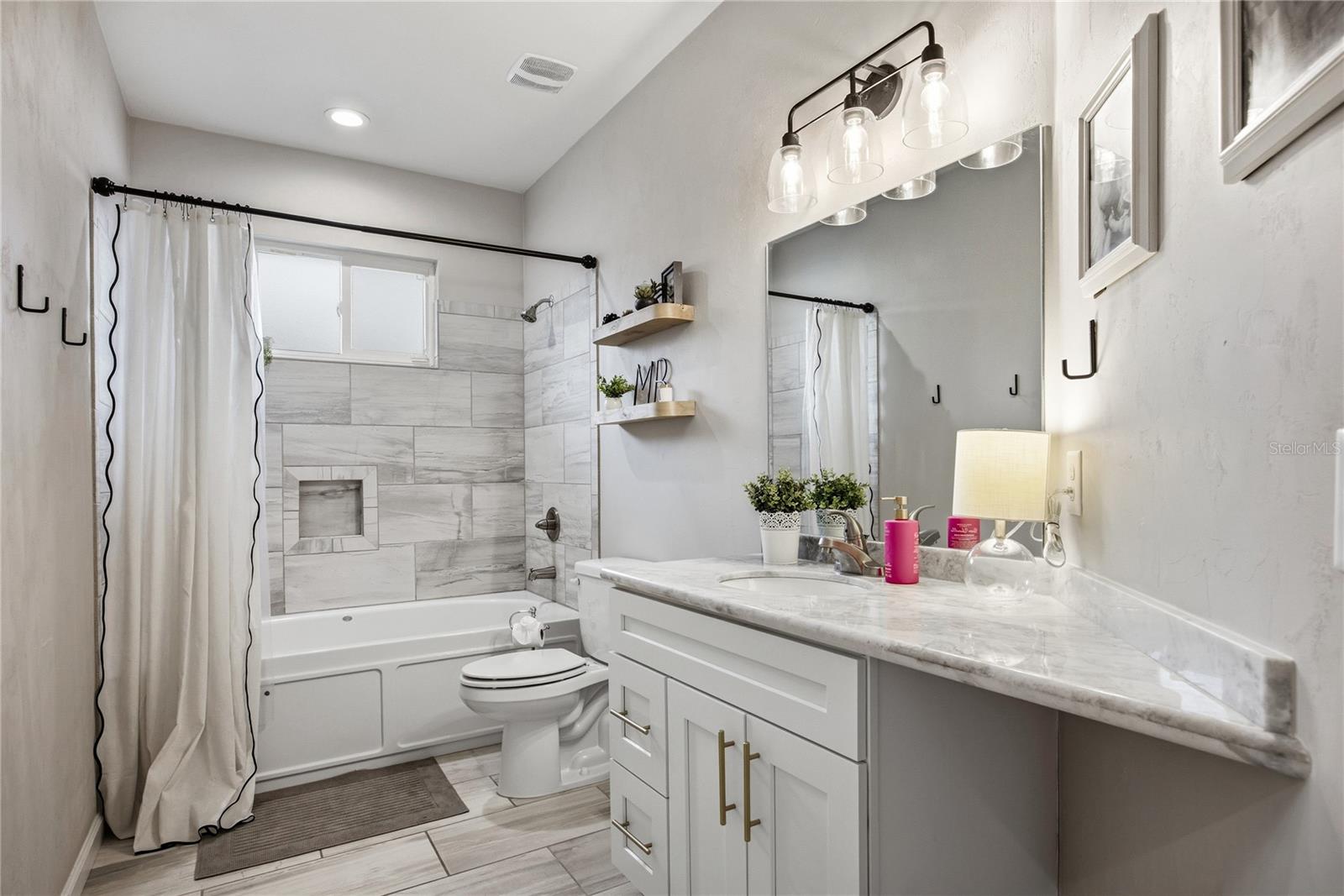 Image 32 of 44 For 11983 15th Road