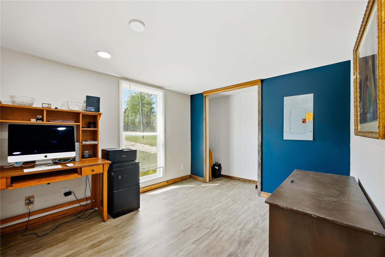 Image 19 of 32 For 636 Union Avenue