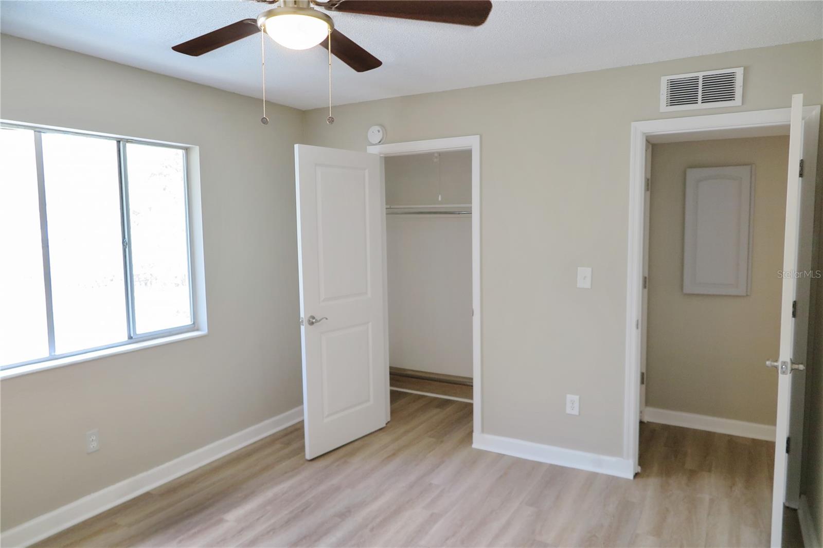 Image 16 of 16 For 507 39th Drive 210