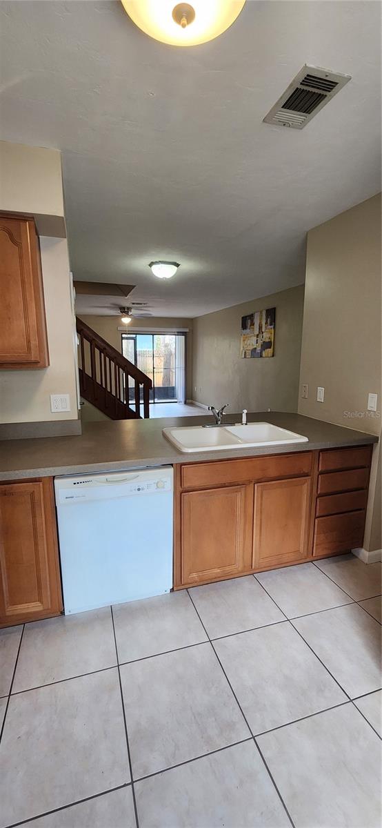 Image 9 of 11 For 2202 39th Drive