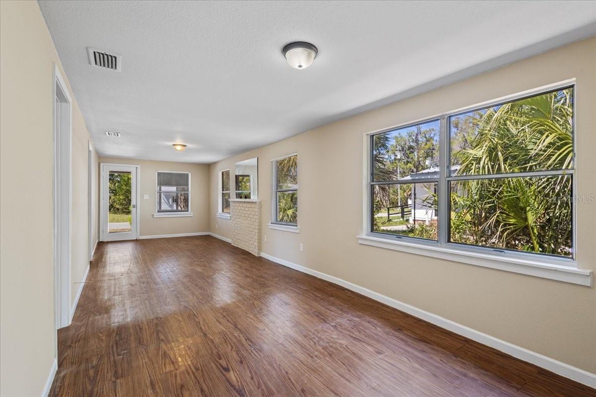 Image 11 of 38 For 102 138th Street