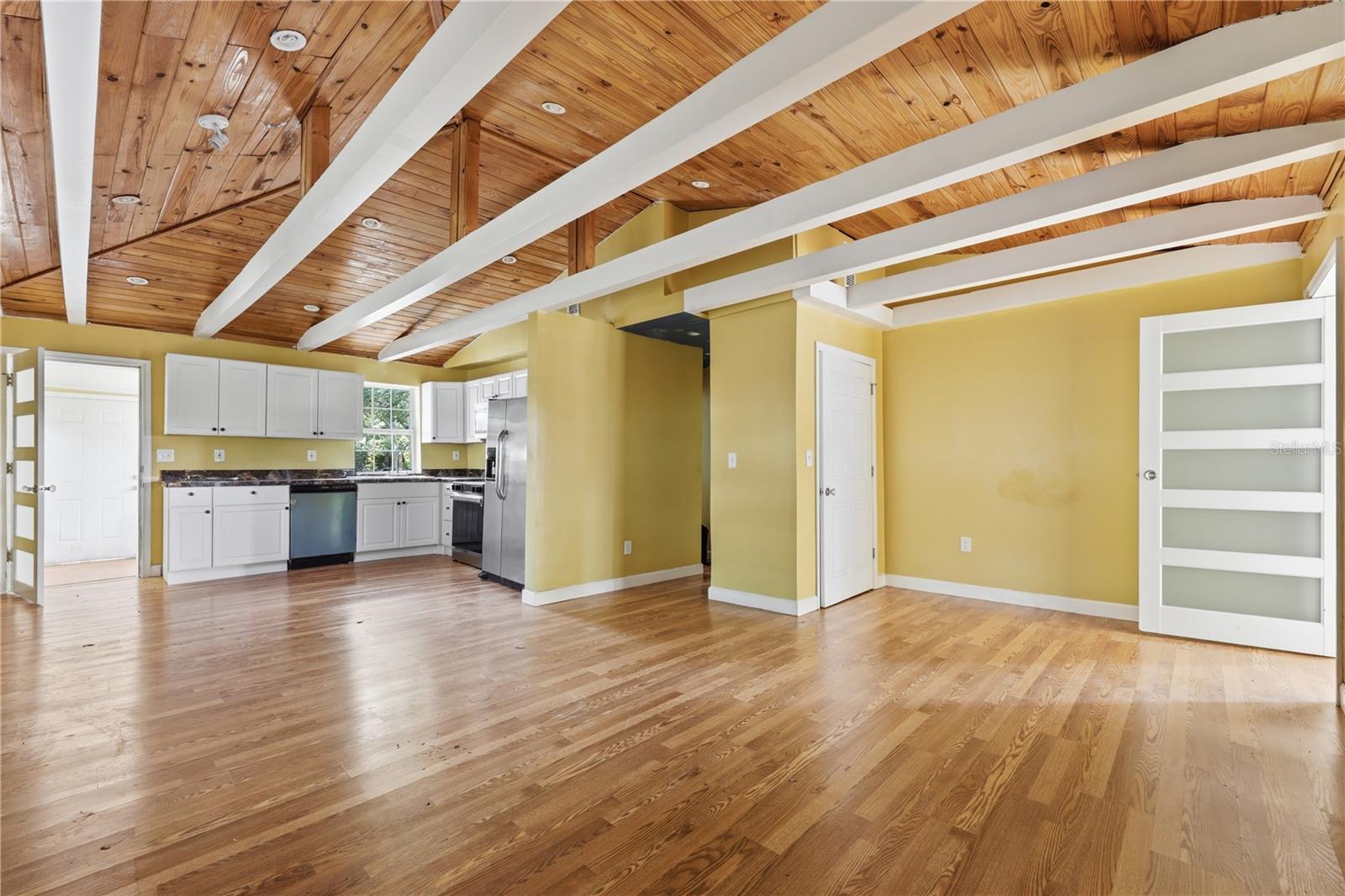 Image 18 of 28 For 111 Palmer Street