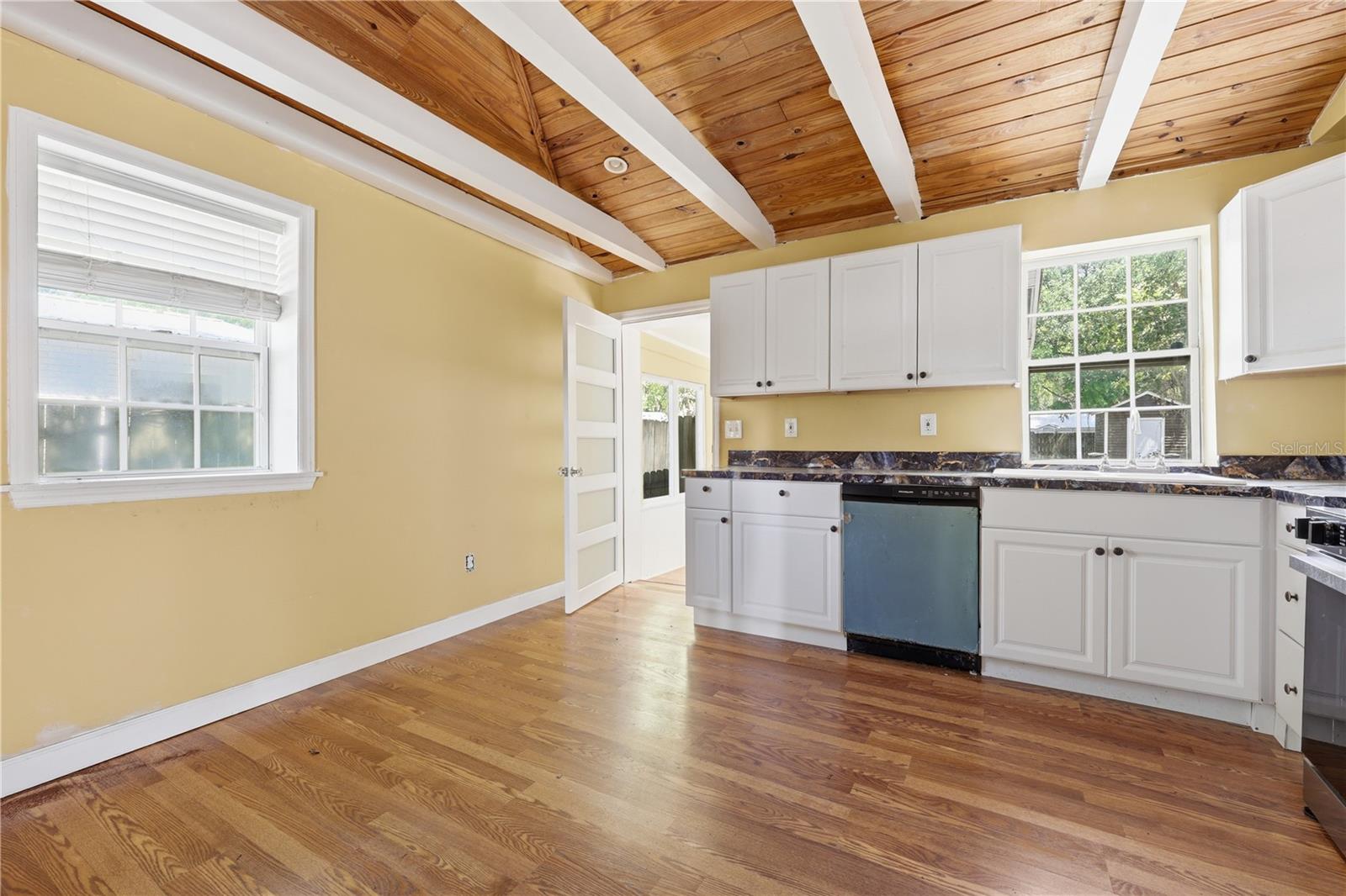 Image 21 of 28 For 111 Palmer Street