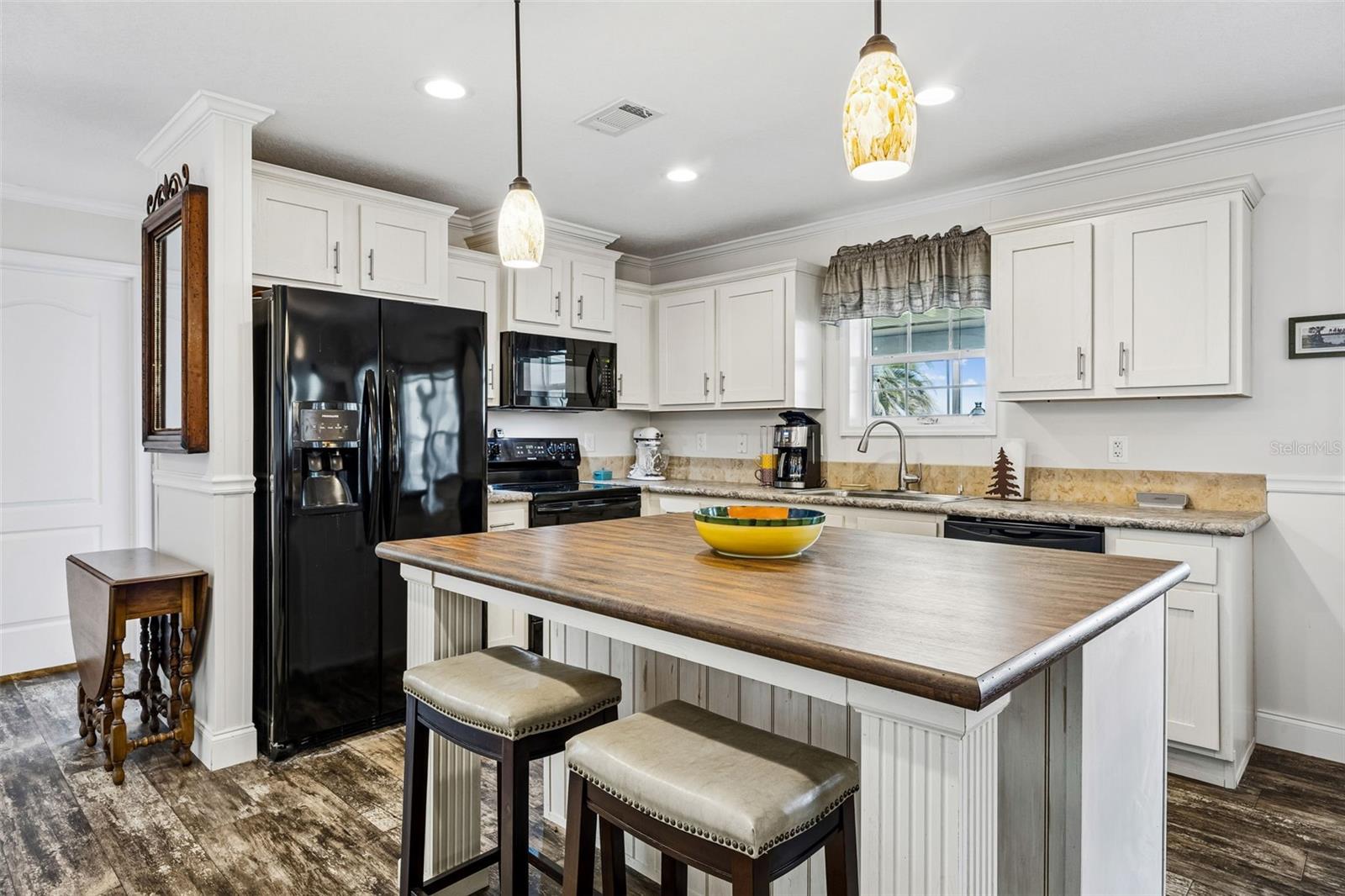 Image 15 of 53 For 108 Sandra Lane