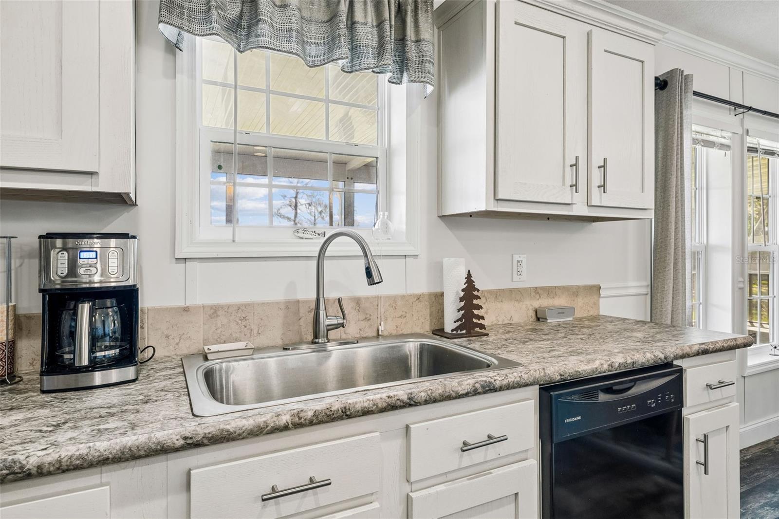 Image 16 of 53 For 108 Sandra Lane