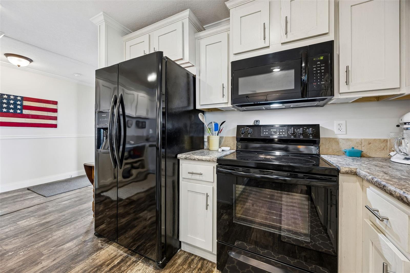 Image 17 of 53 For 108 Sandra Lane