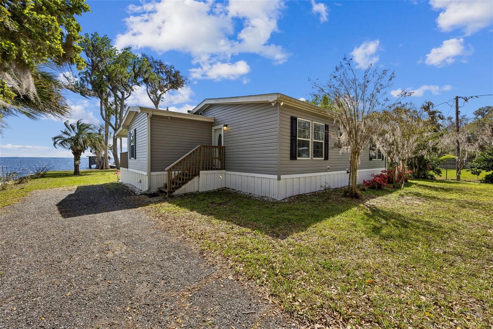 Image 39 of 53 For 108 Sandra Lane