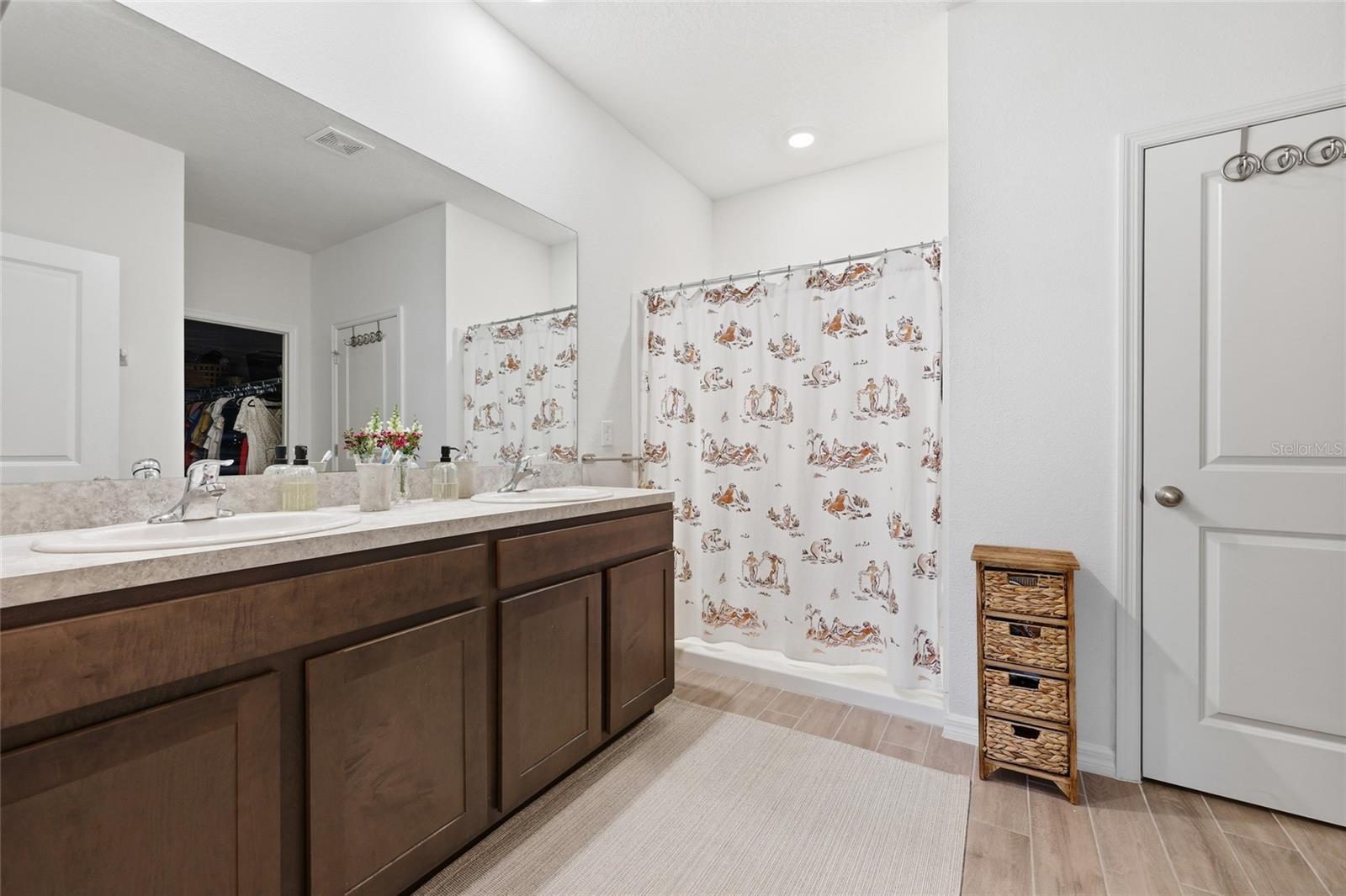 Image 22 of 34 For 8261 60th Avenue