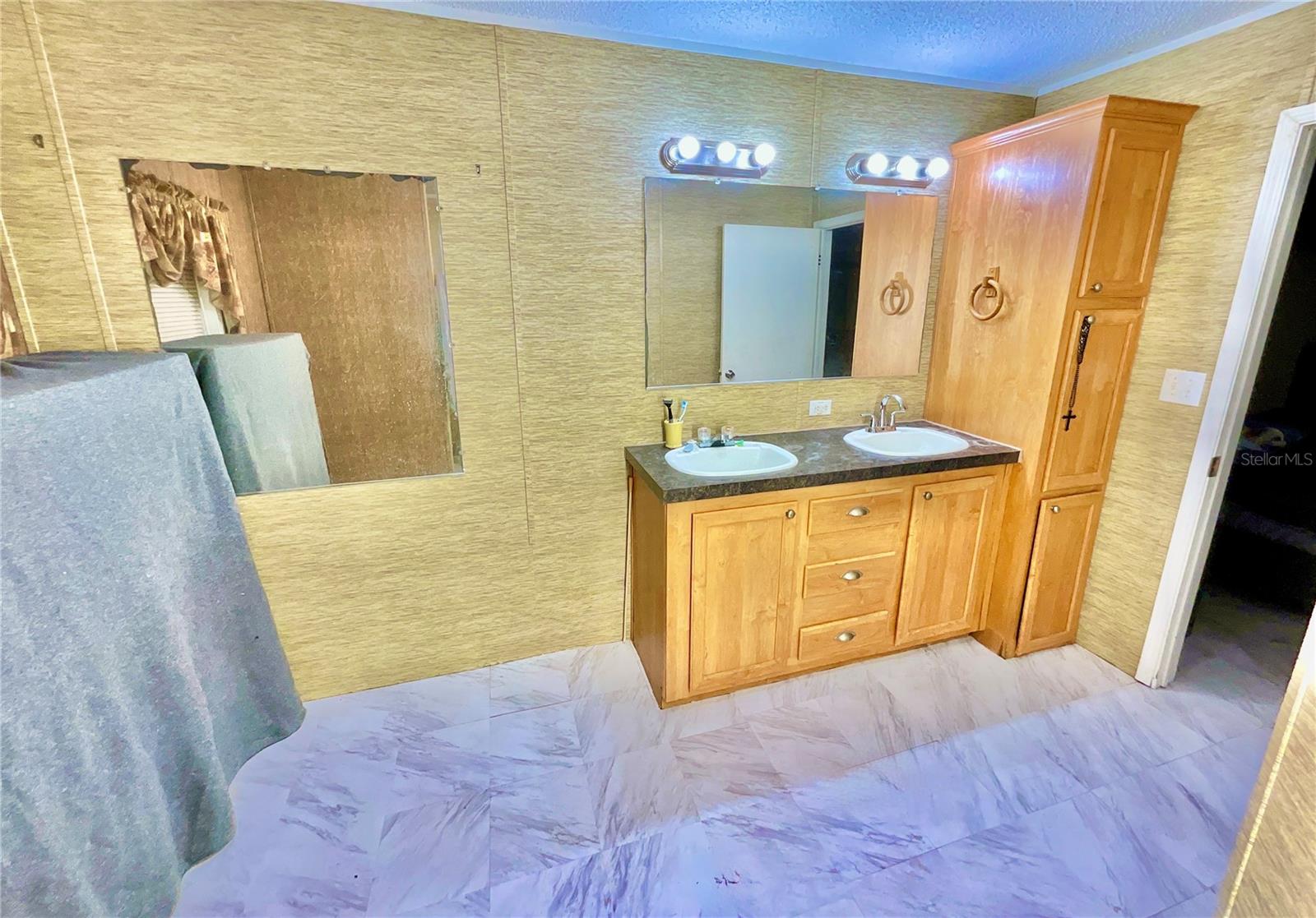 Image 14 of 36 For 1837 State Road 20