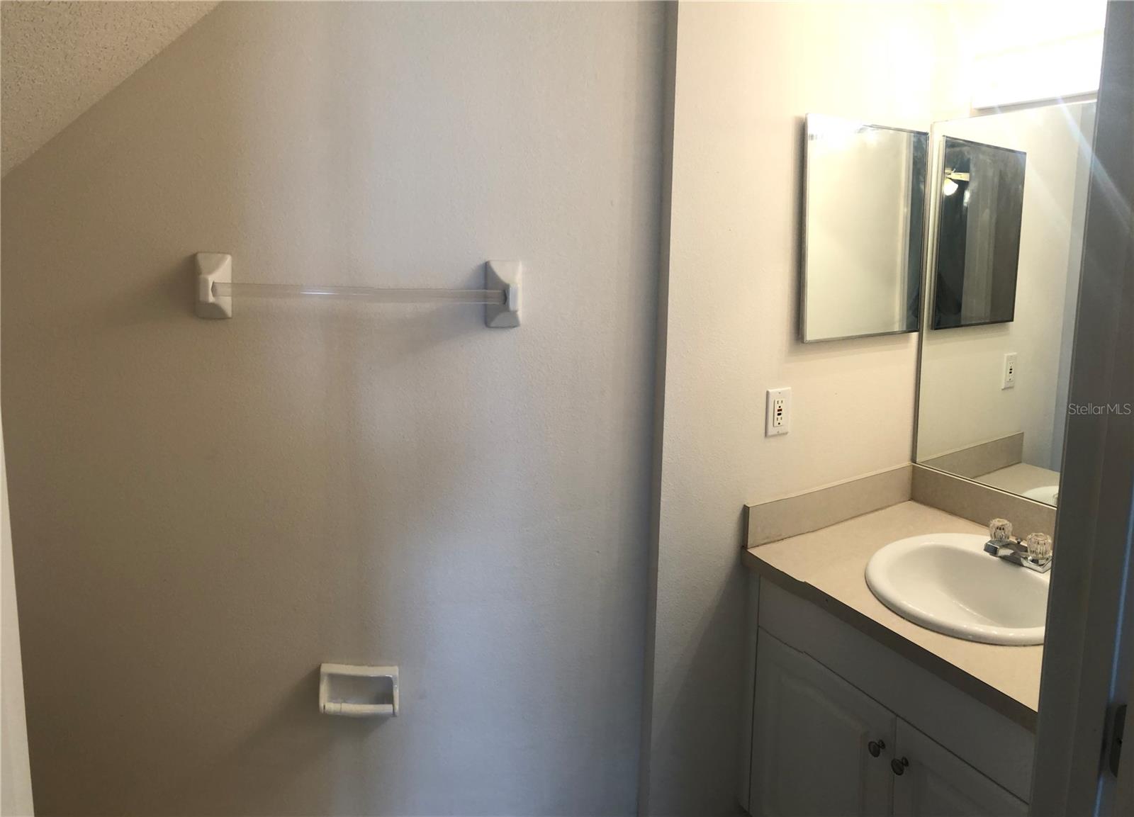 Image 8 of 16 For 2375 42nd Way 160