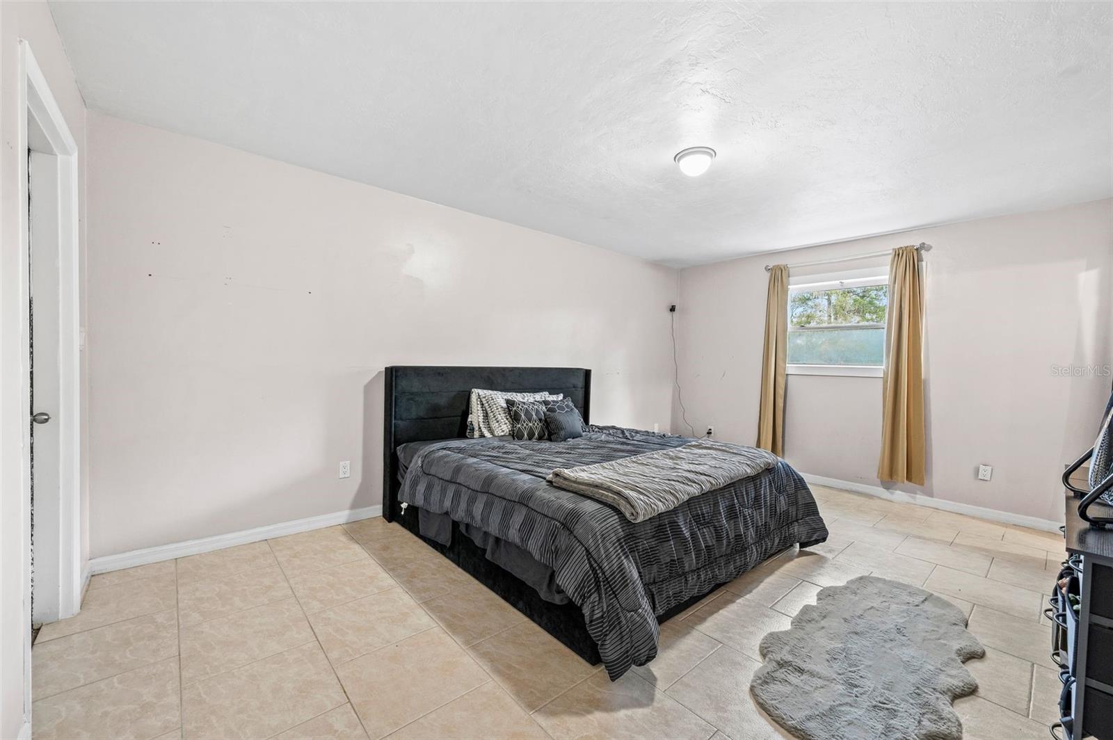 Image 28 of 44 For 10135 25th Place