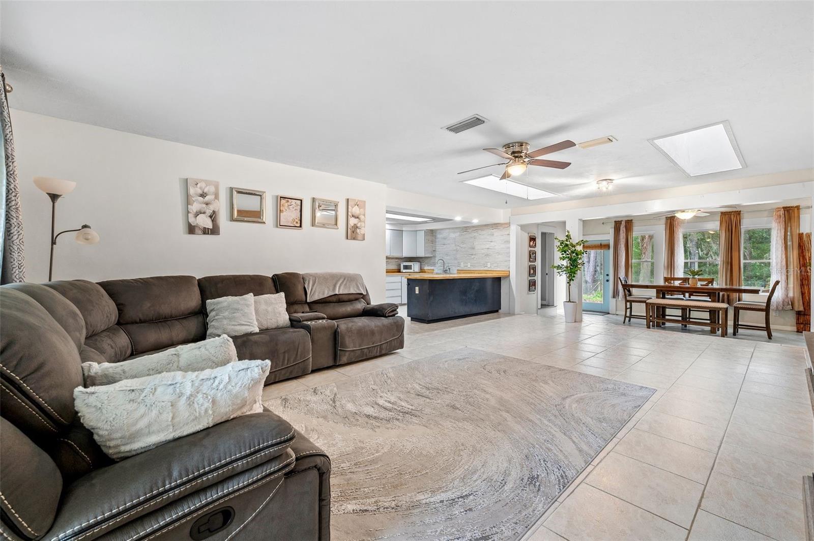 Image 7 of 44 For 10135 25th Place