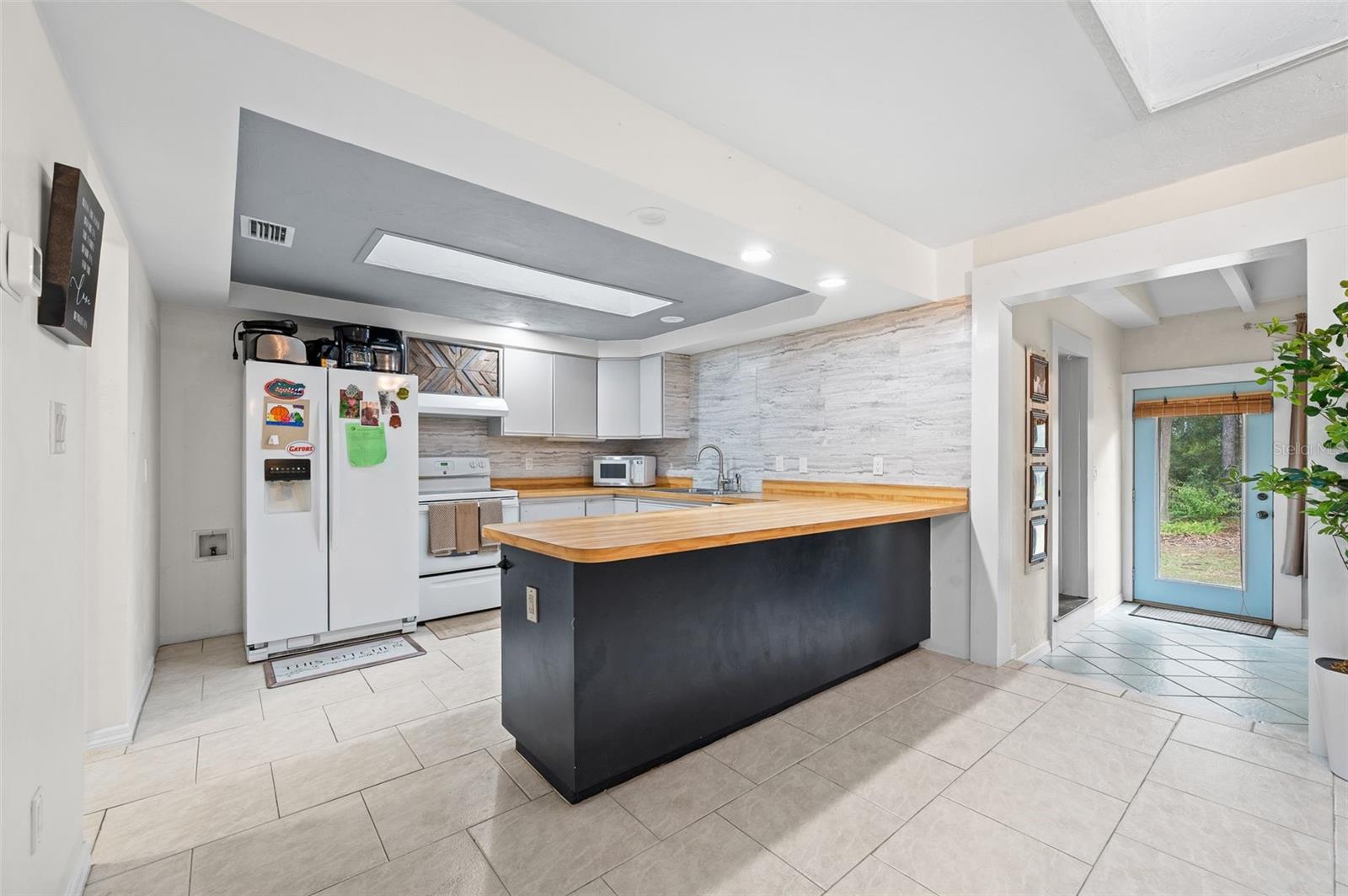 Image 8 of 44 For 10135 25th Place