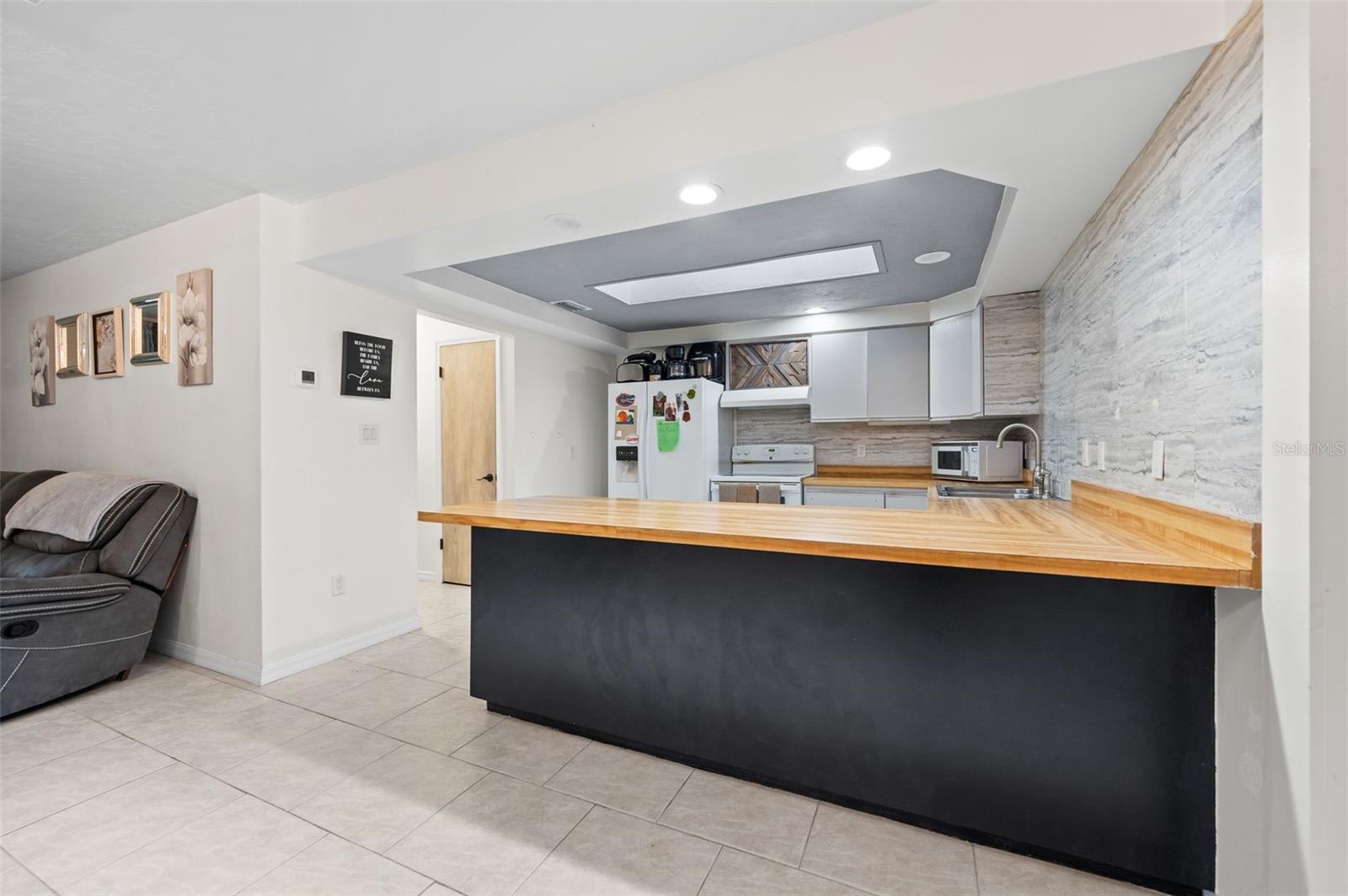 Image 9 of 44 For 10135 25th Place