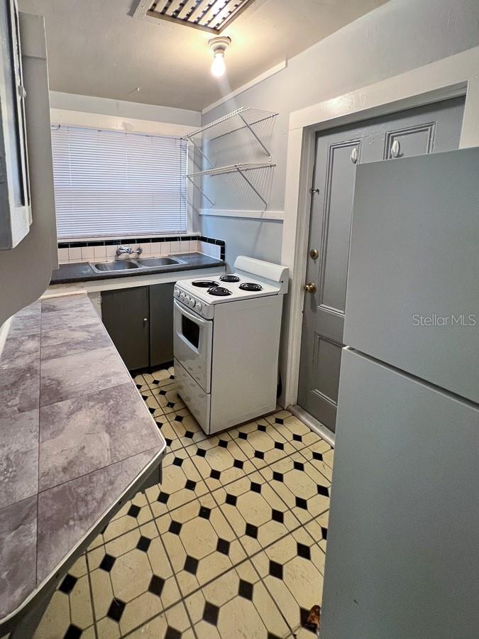 Image 11 of 16 For 312 2nd Avenue W