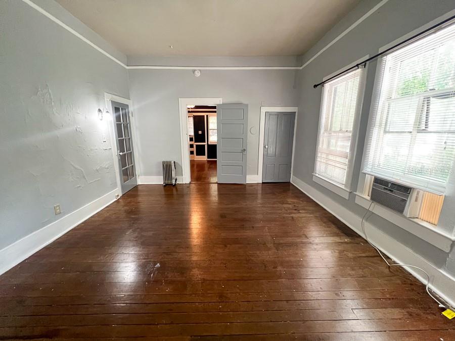 Image 8 of 16 For 312 2nd Avenue W