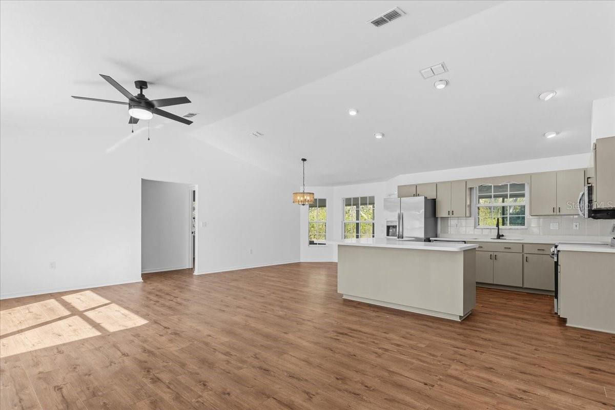 Image 12 of 54 For 957 354th Avenue