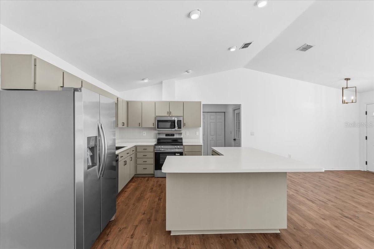 Image 19 of 54 For 957 354th Avenue