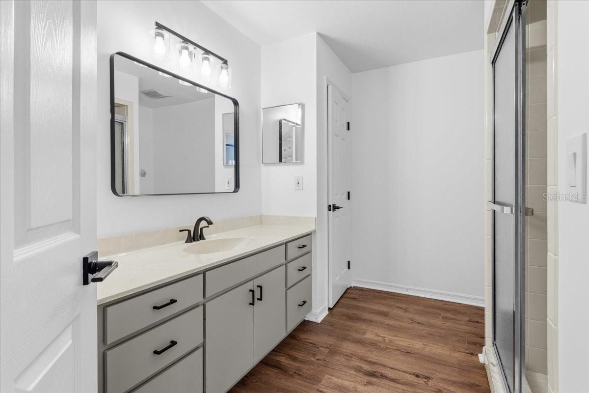 Image 25 of 54 For 957 354th Avenue