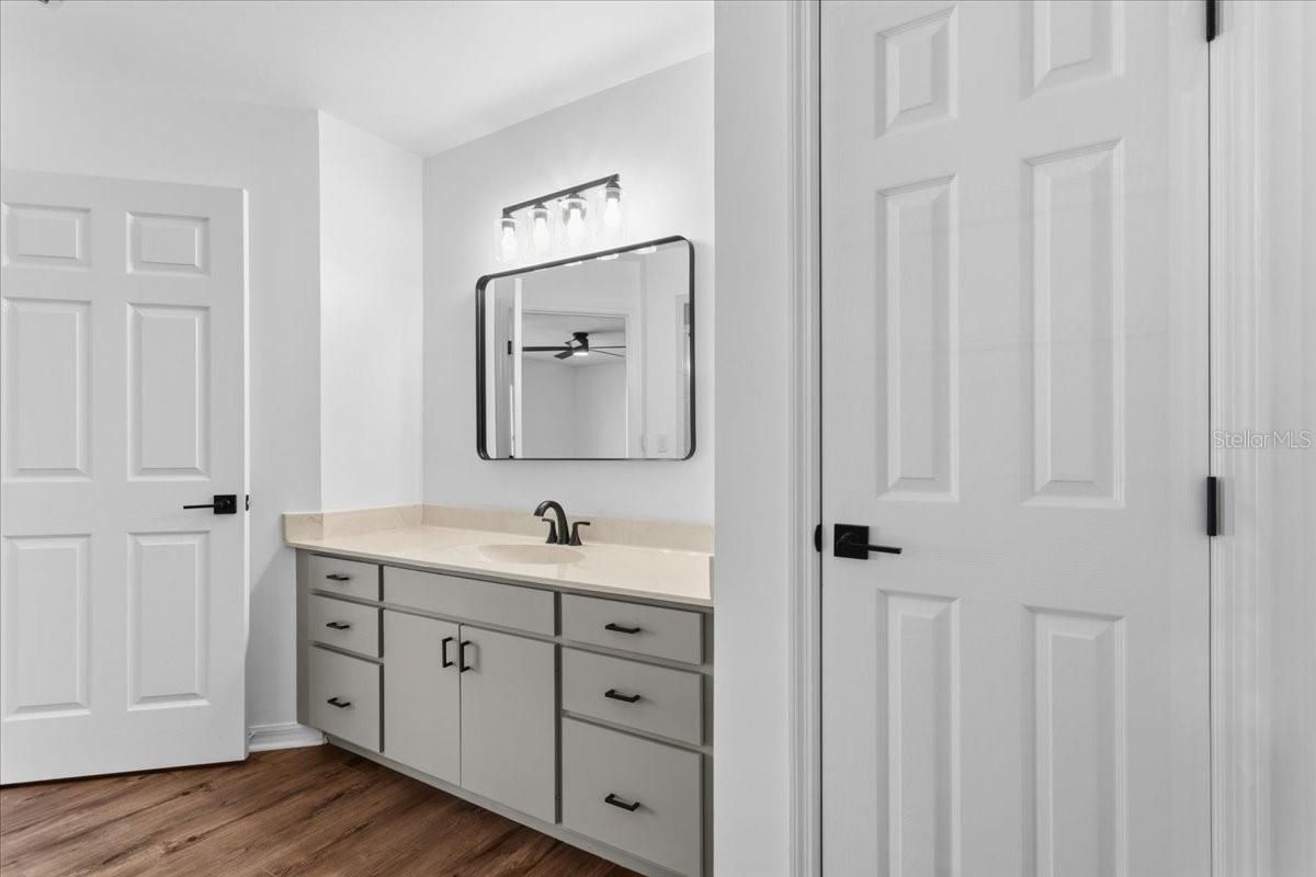 Image 26 of 54 For 957 354th Avenue