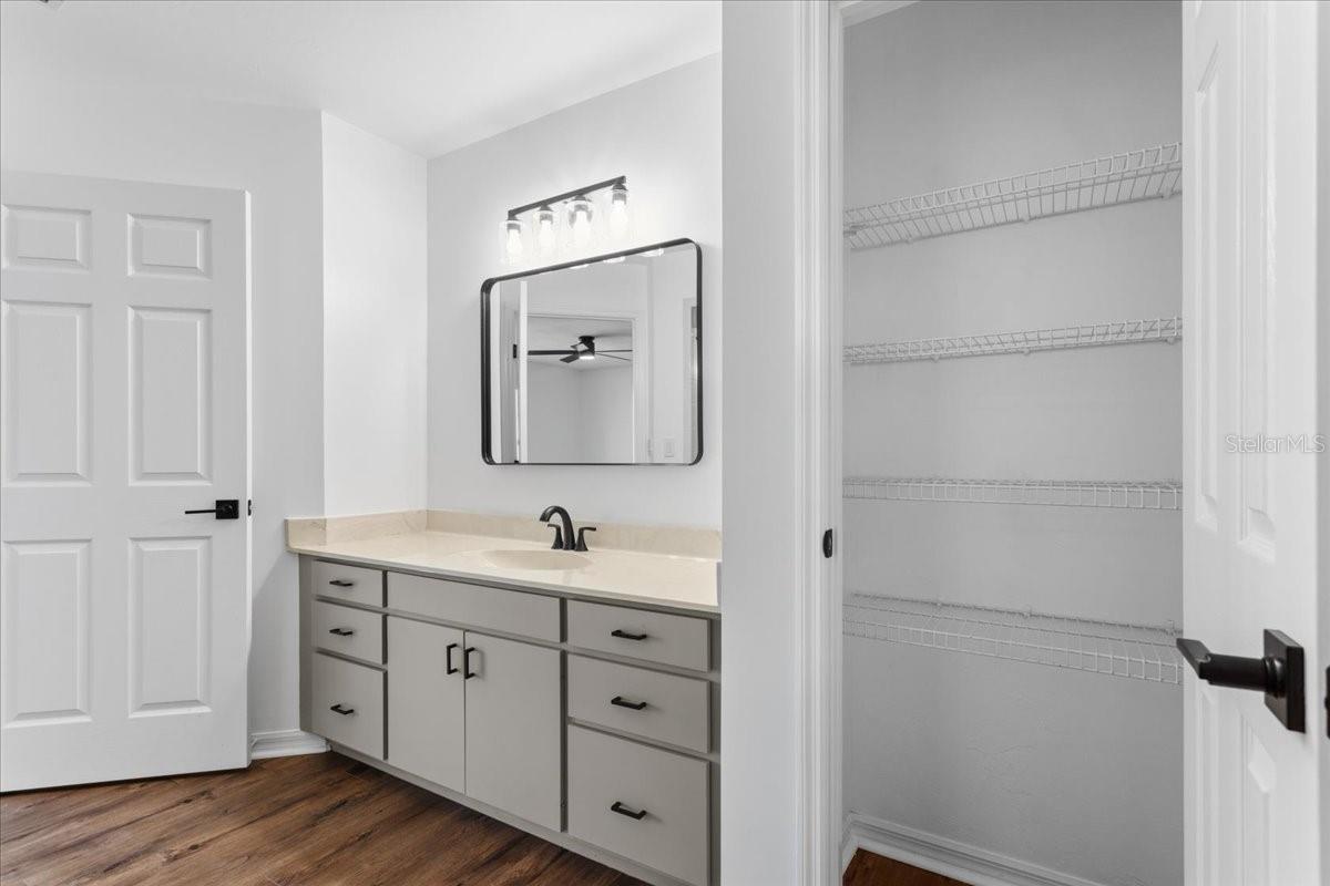 Image 27 of 54 For 957 354th Avenue