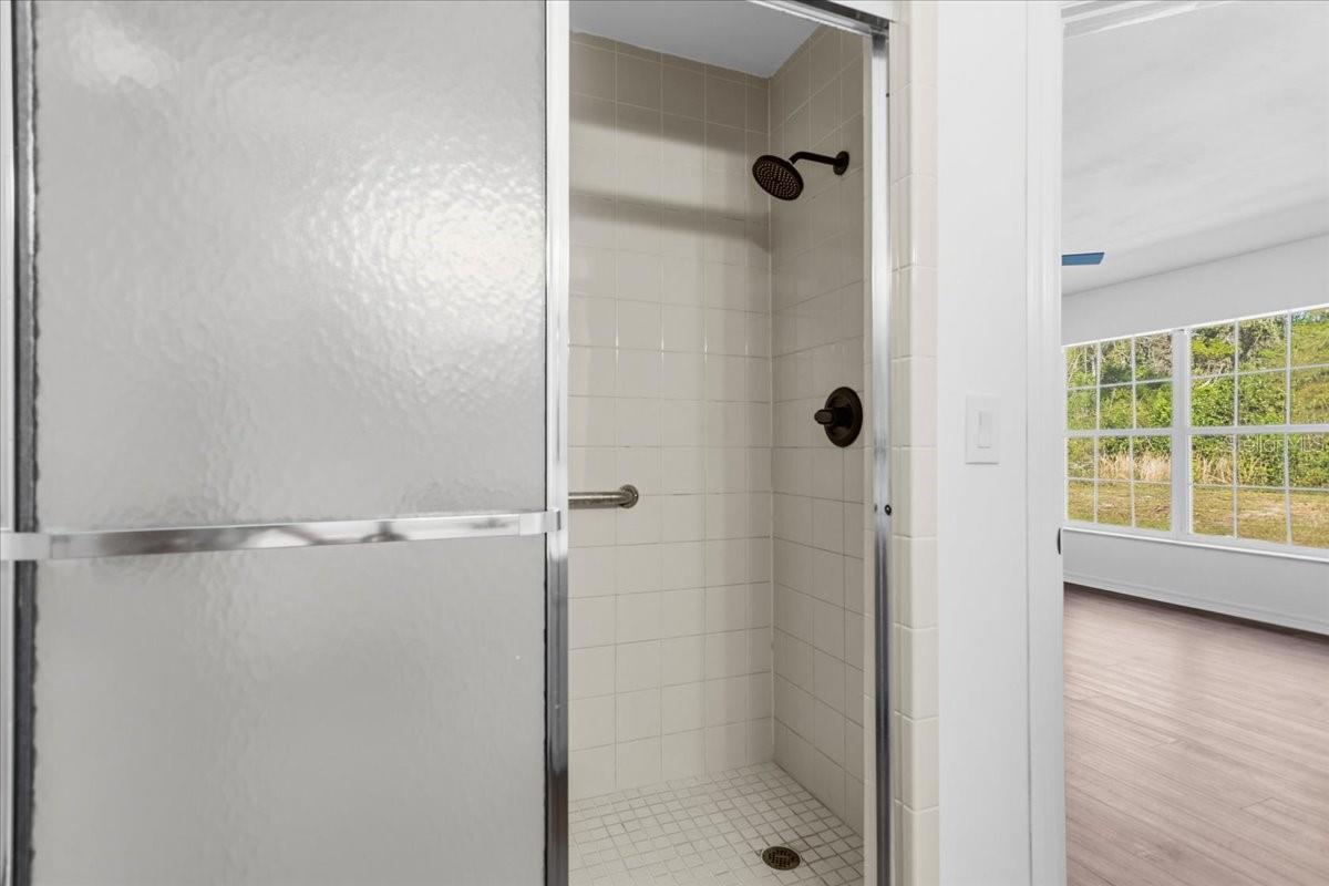 Image 28 of 54 For 957 354th Avenue