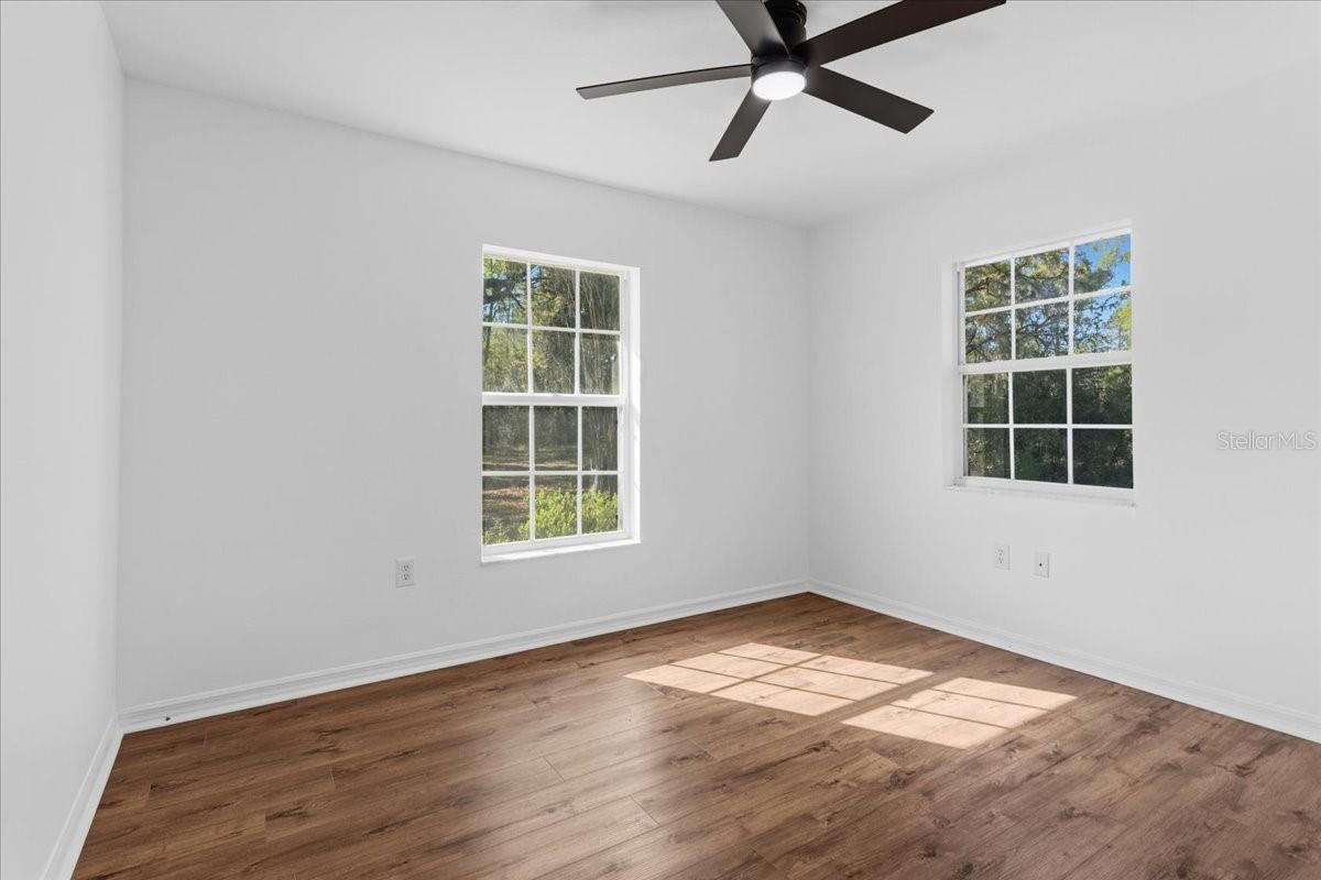 Image 30 of 54 For 957 354th Avenue