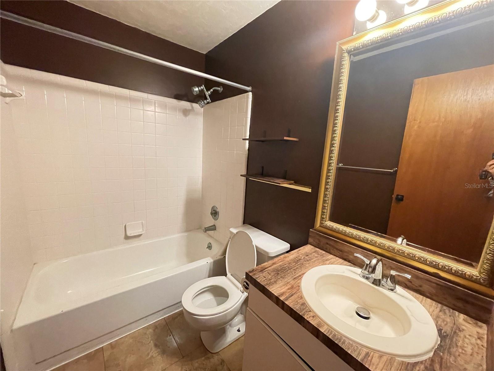 Image 10 of 14 For 2735 Sw 35 Place 1607