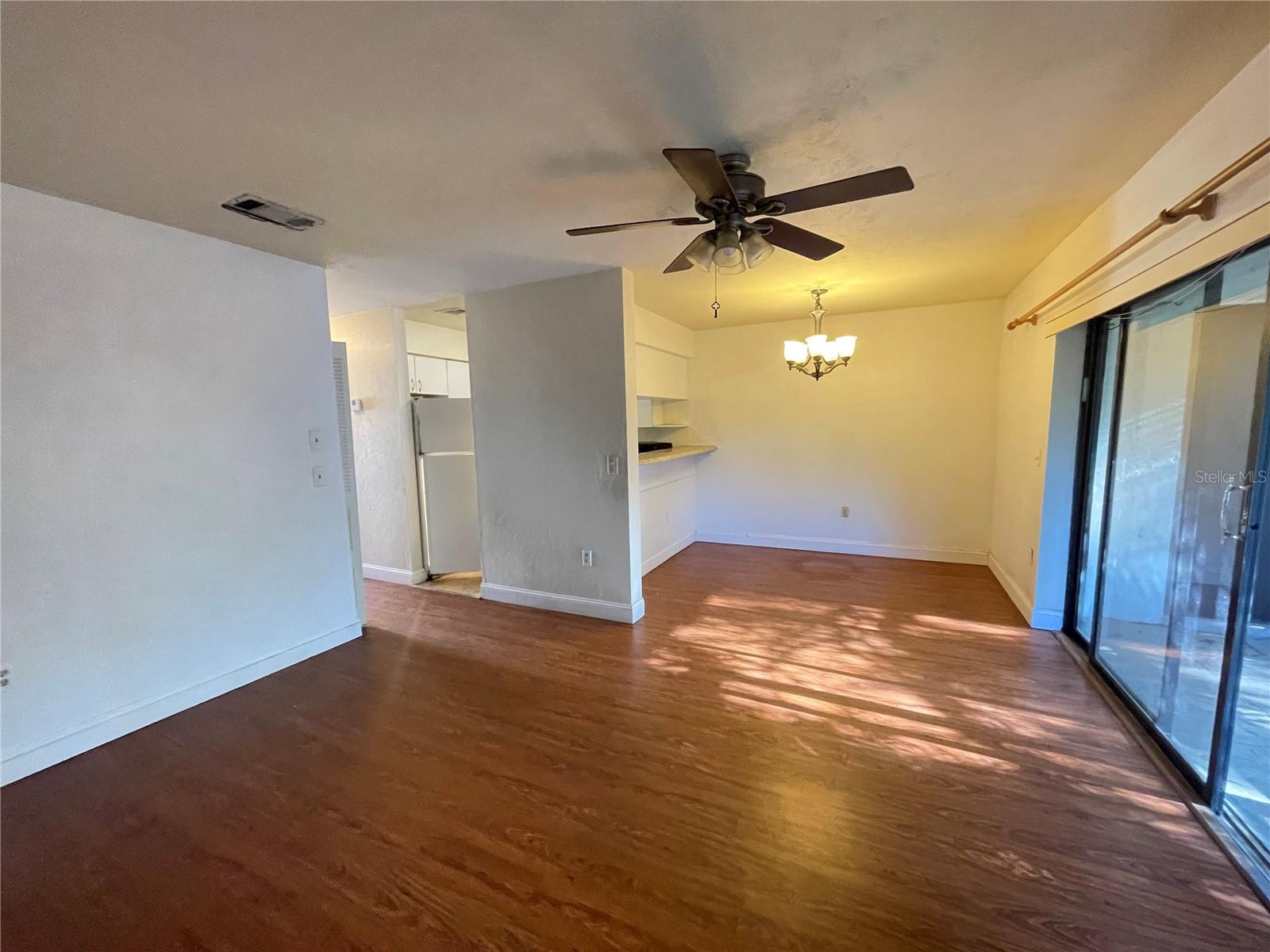 Image 8 of 14 For 2735 Sw 35 Place 1607