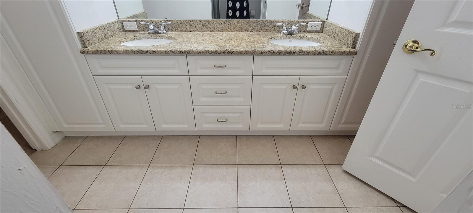 Image 17 of 39 For 1571 29th Road 1