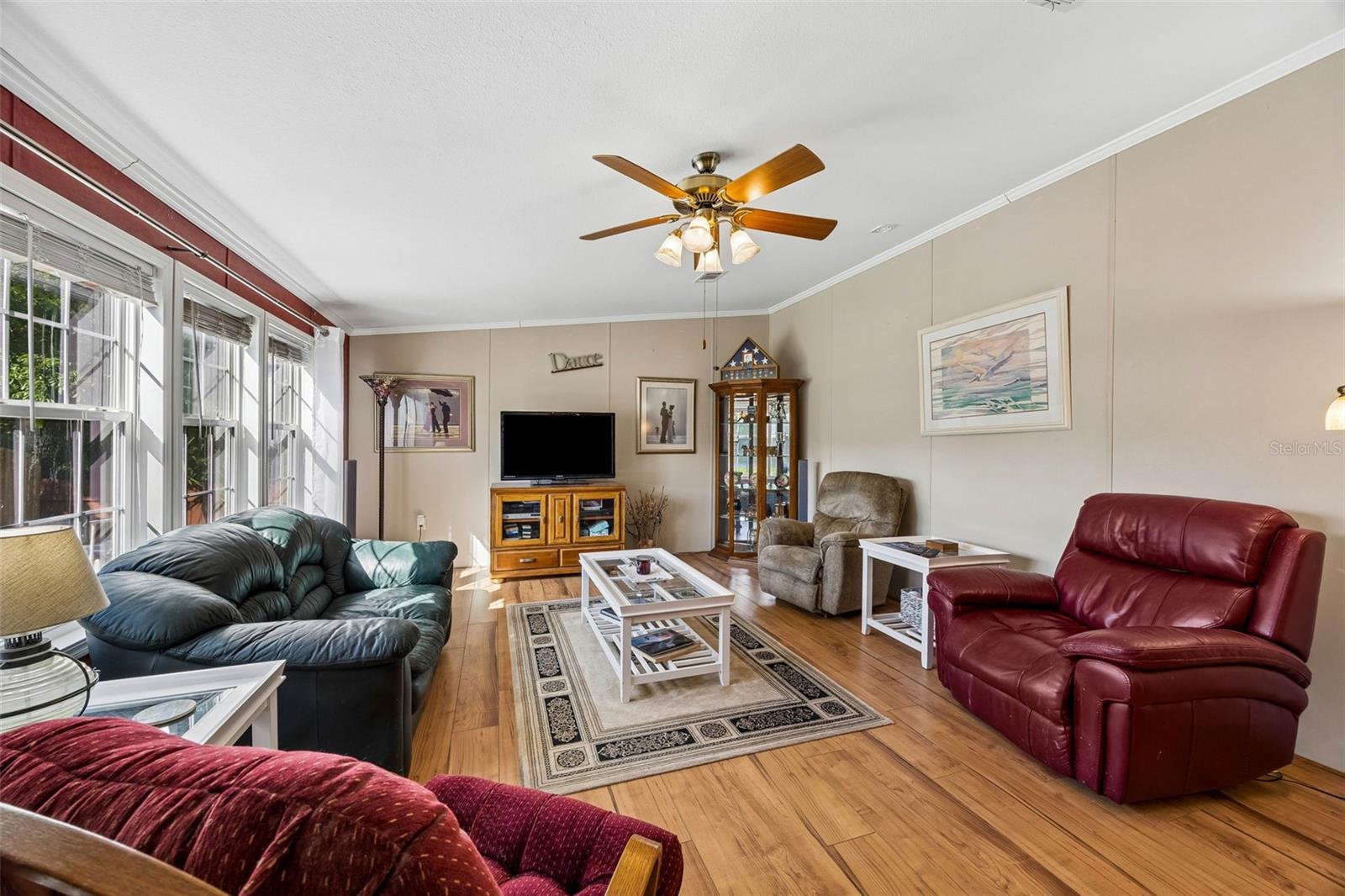 Image 14 of 40 For 334 Paradise Circle