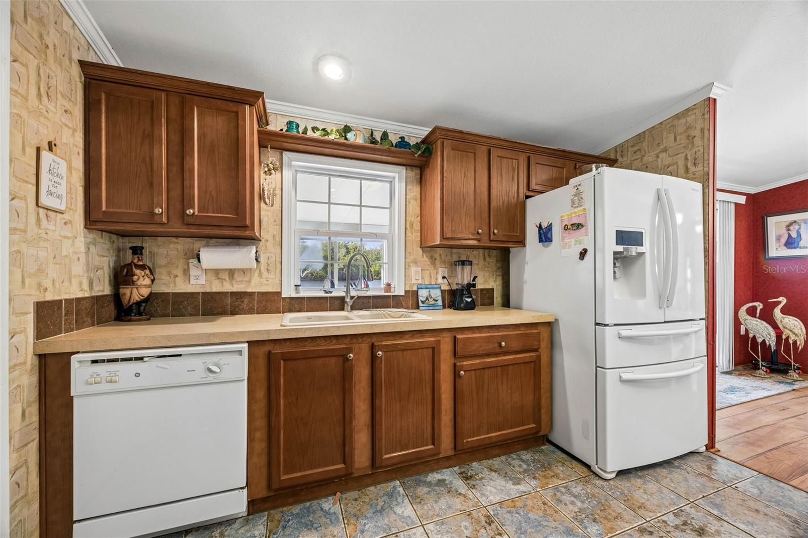 Image 16 of 40 For 334 Paradise Circle