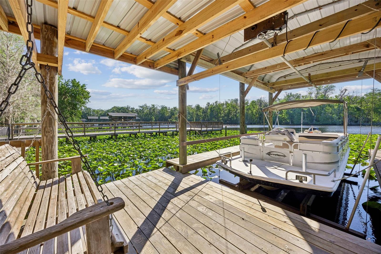 Image 33 of 40 For 334 Paradise Circle