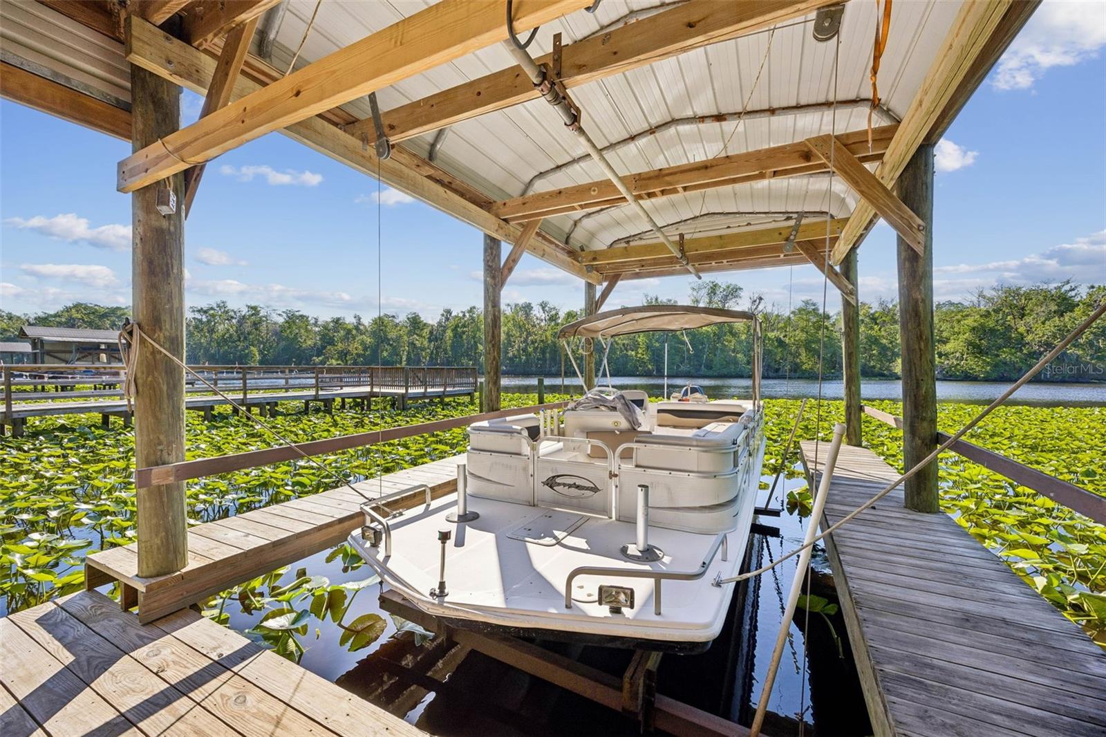 Image 6 of 40 For 334 Paradise Circle