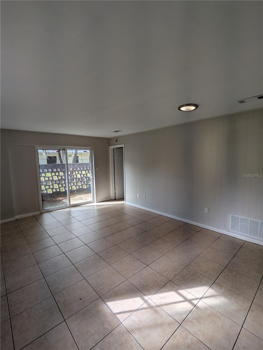 Image 6 of 14 For 805 40th Avenue