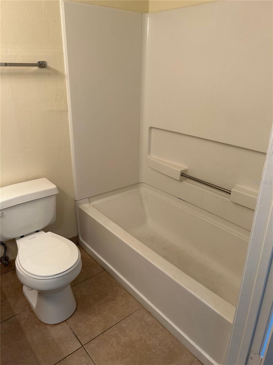 Image 24 of 27 For 3800 20th Avenue 501