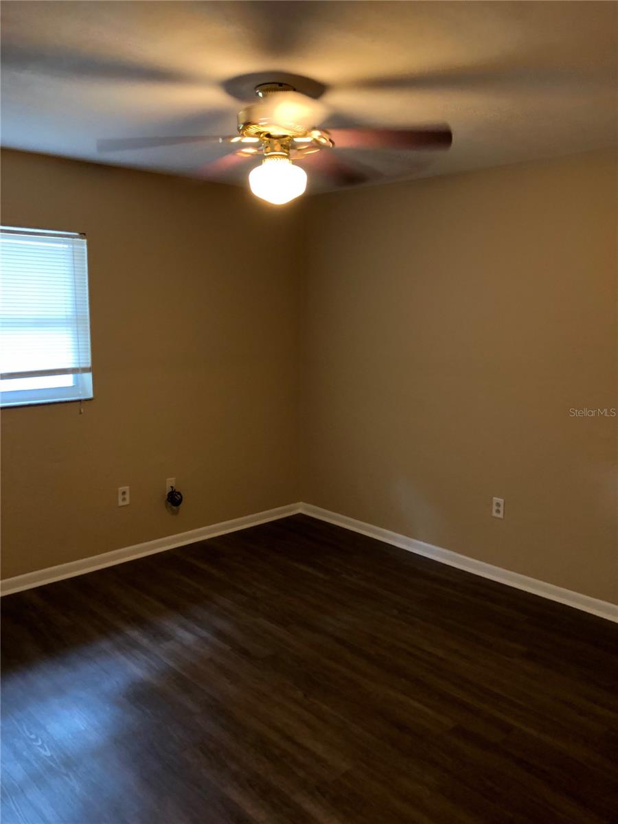 Image 8 of 14 For 600 52nd Terrace