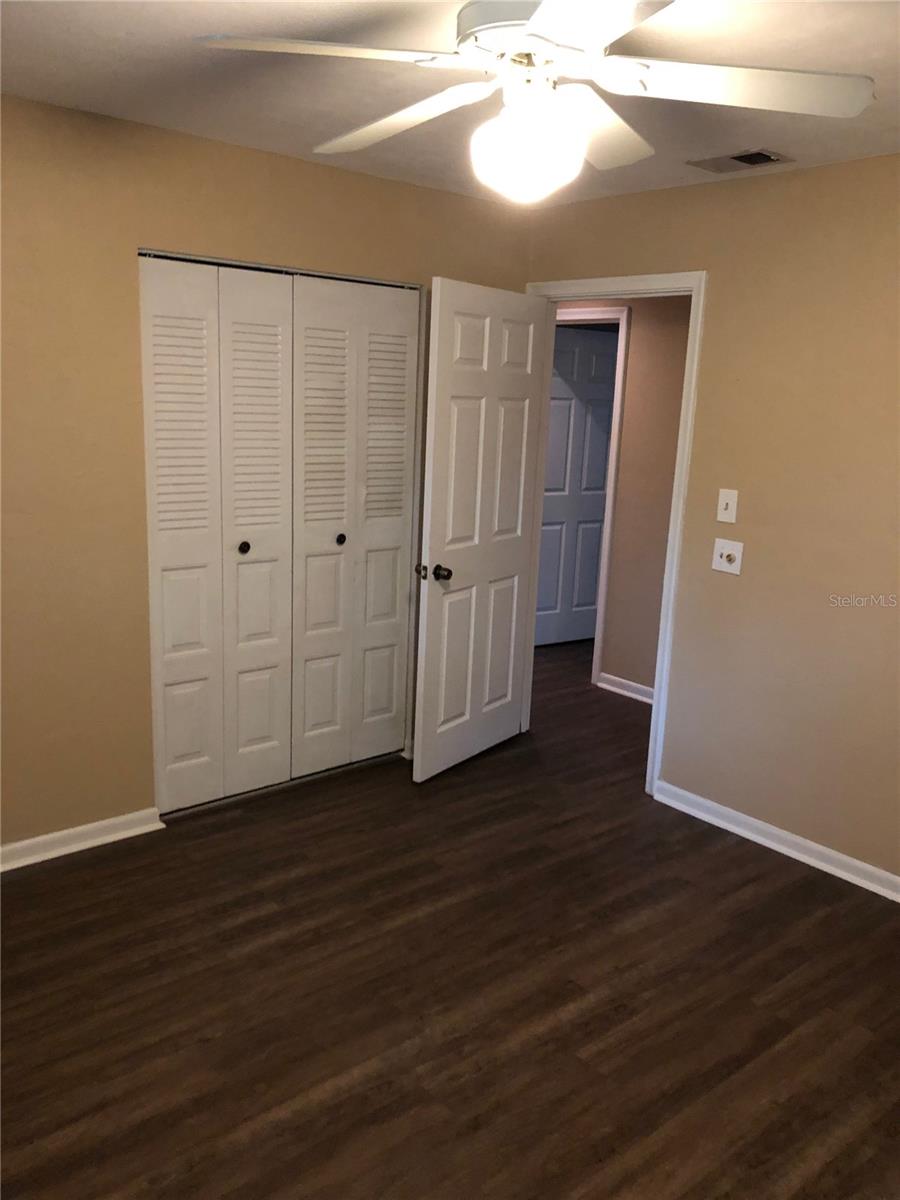 Image 9 of 14 For 600 52nd Terrace