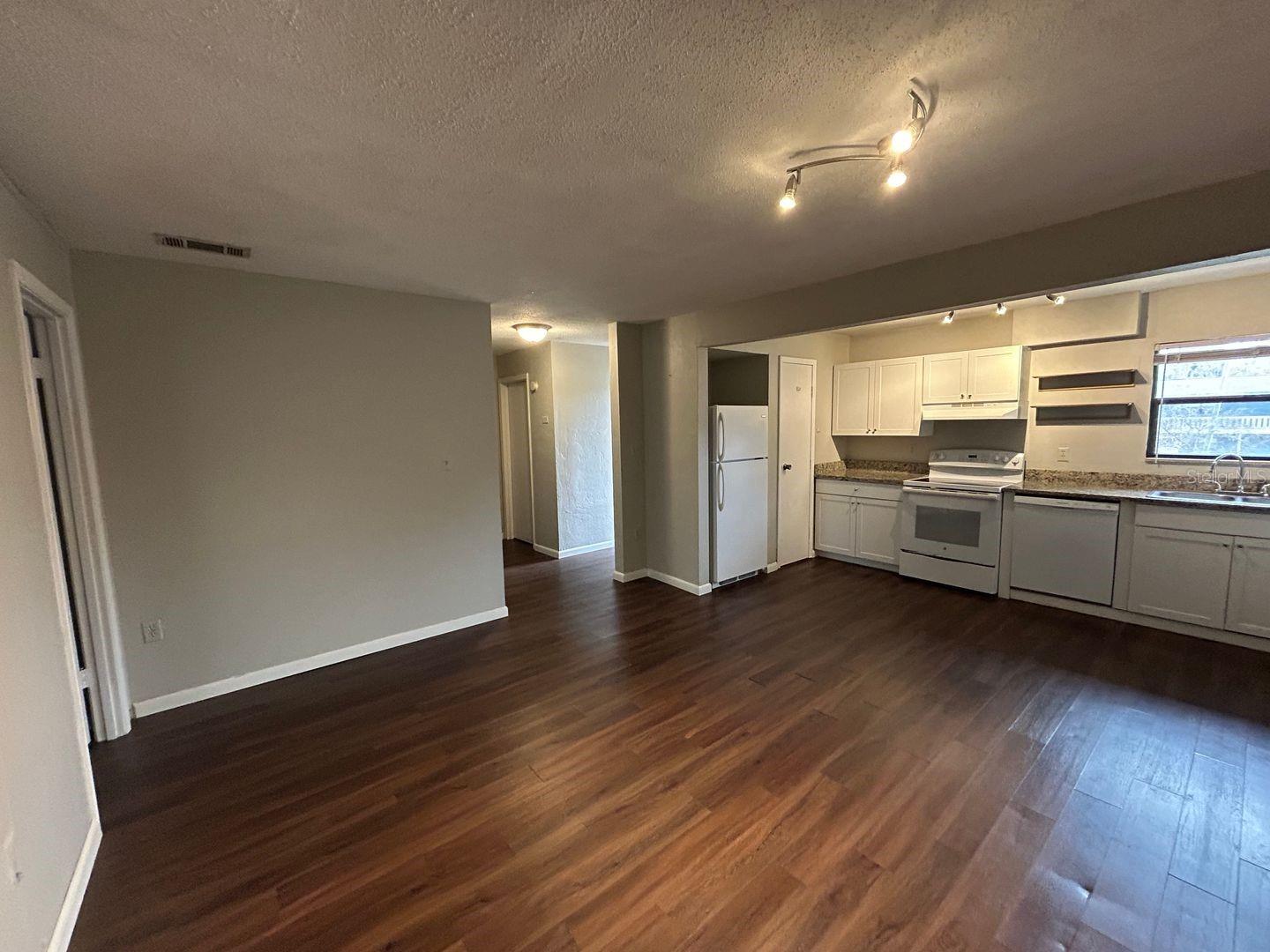 Image 5 of 15 For 2811 Archer Road C-18