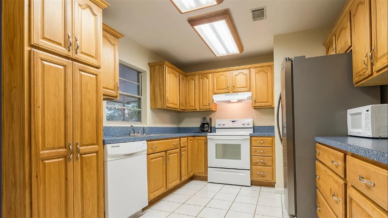 Image 3 of 4 For 4601 29th Terrace