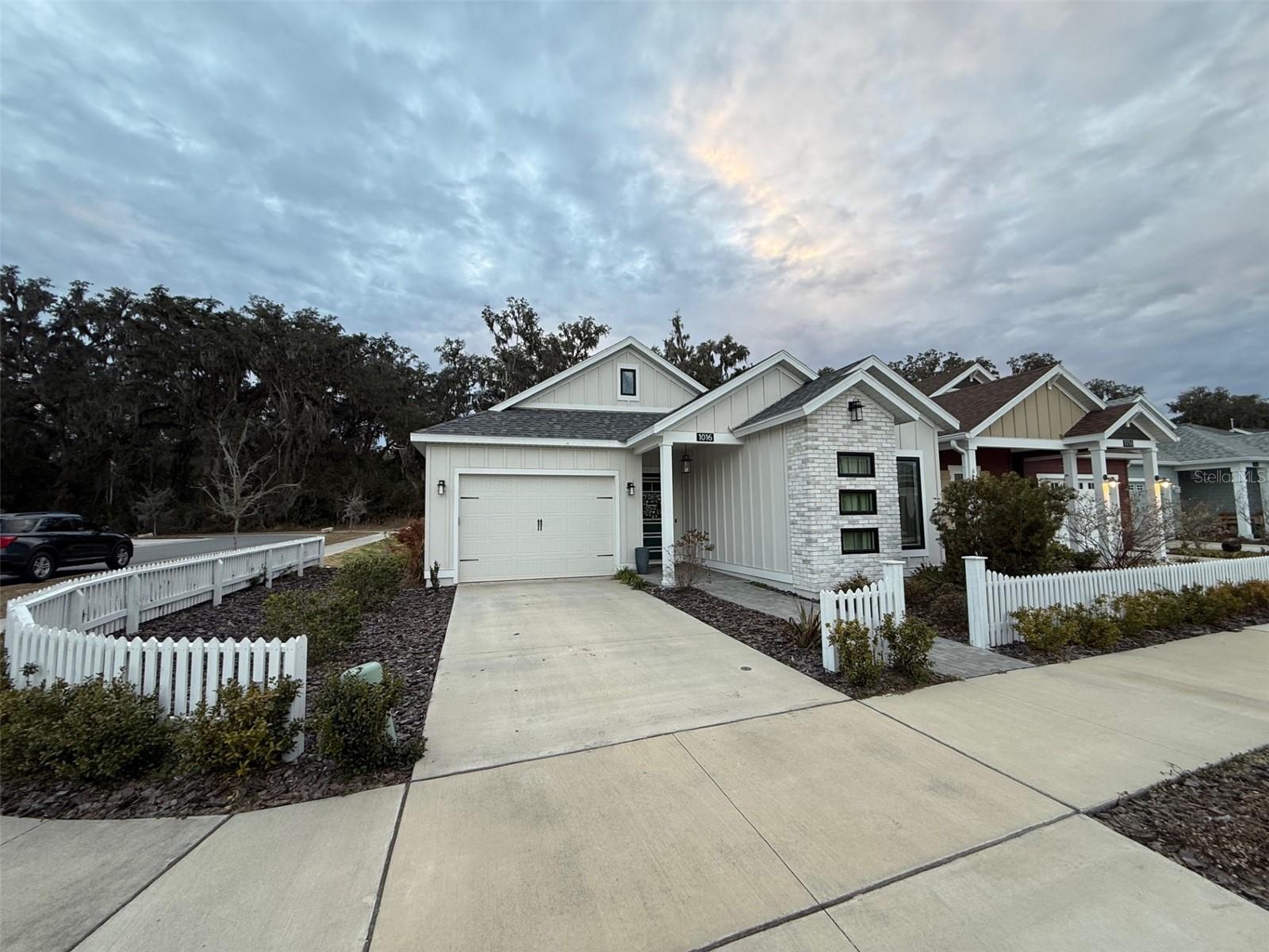 Image 2 of 26 For 1016 132nd Boulevard