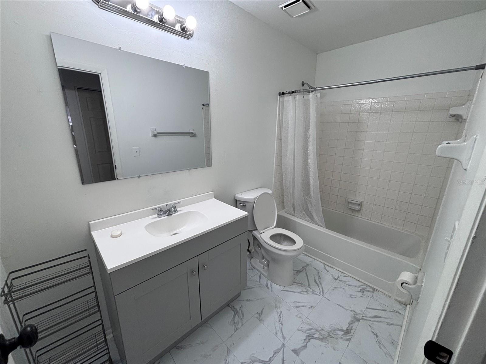 Image 10 of 13 For 1028 Hickory Road