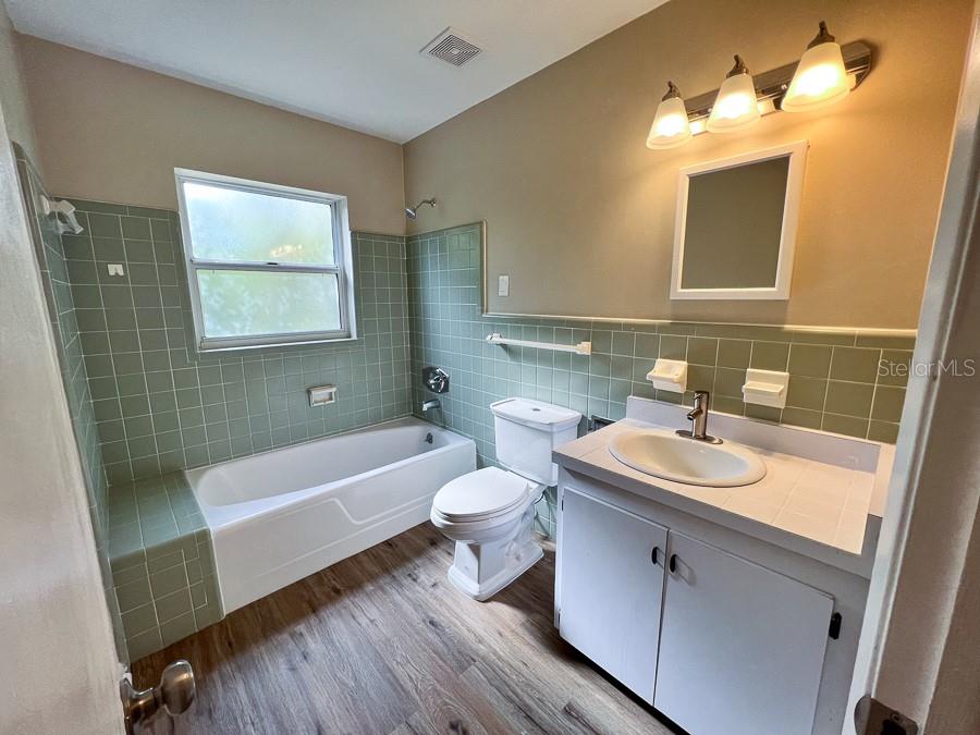 Image 16 of 36 For 1901 36th Drive