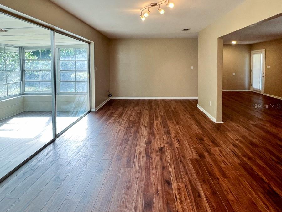 Image 22 of 36 For 1901 36th Drive