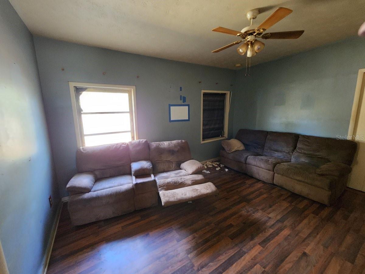 Image 10 of 16 For 9742 Us Highway 301