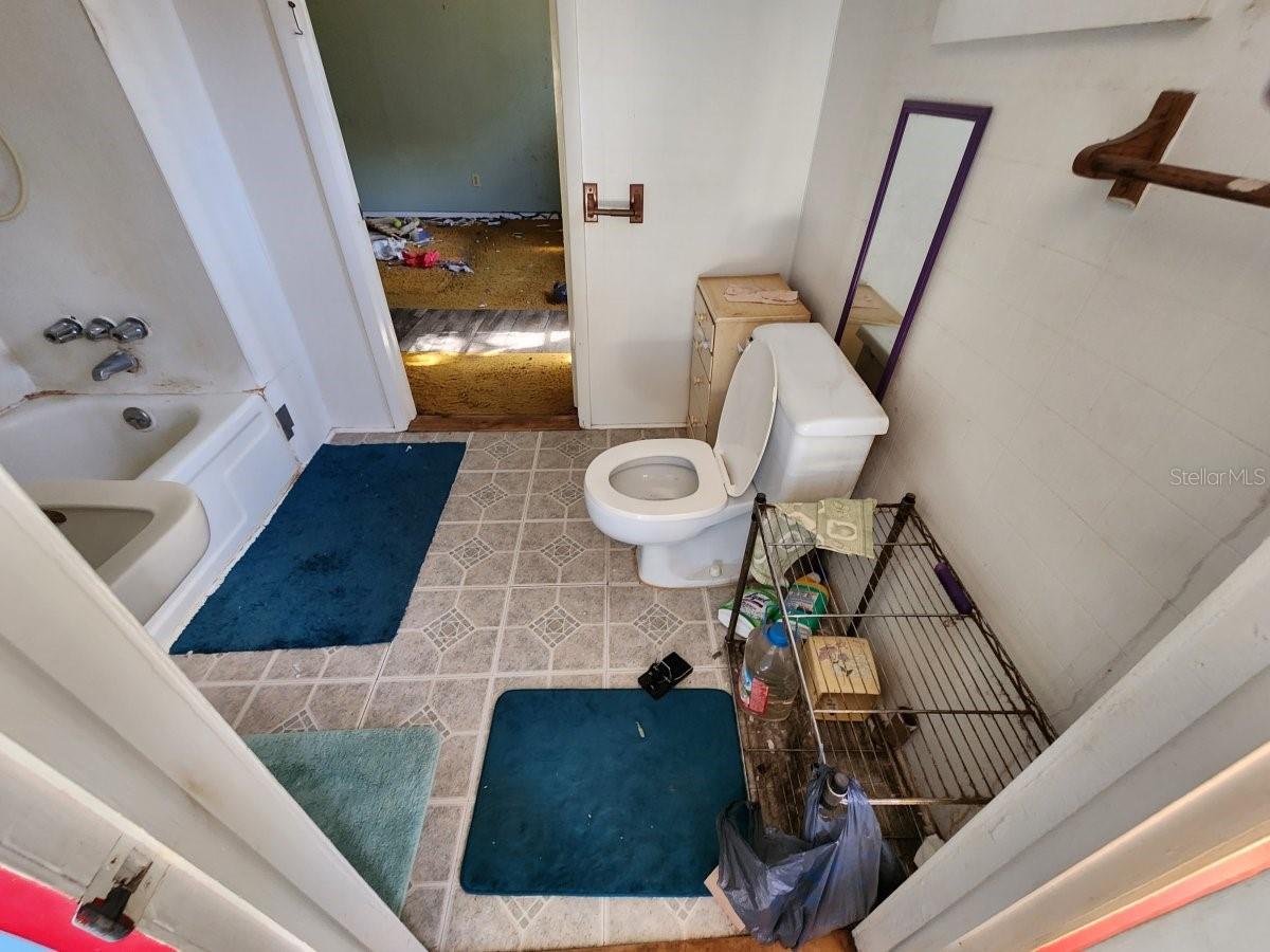 Image 3 of 16 For 9742 Us Highway 301